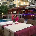 Apart Otel Club Ege 3*