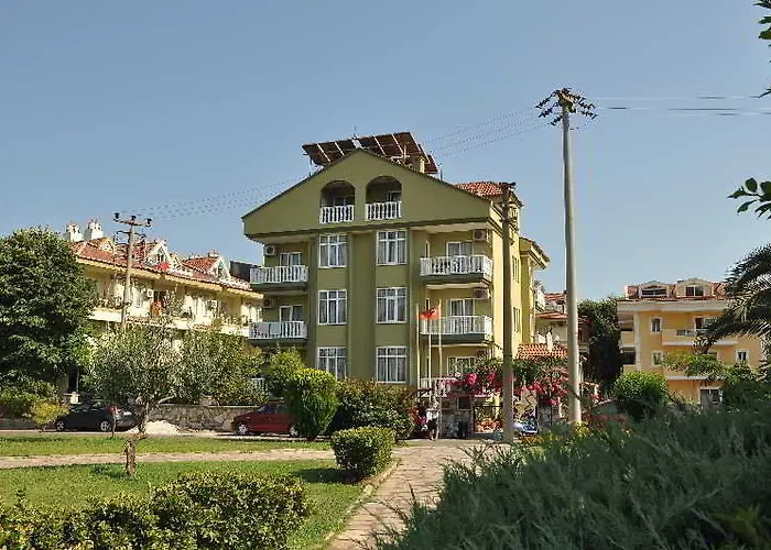 Club Ege Apartmanhotel 3*