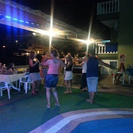 Club Ege 3*