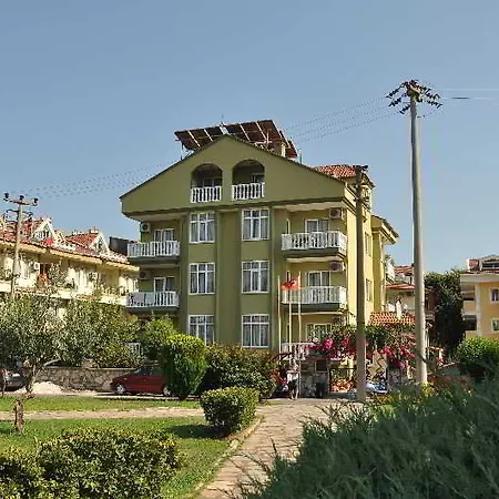 Club Ege Aparthotel 3*