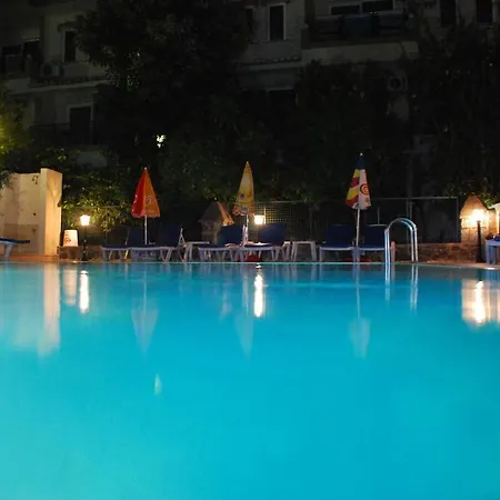 Club Ege 3*